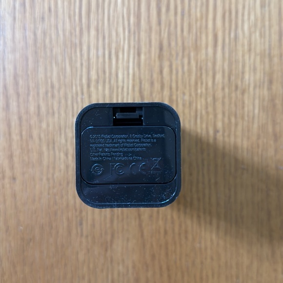 iRobot - Dual-Mode Virtual Wall Barrier - Picture 8 of 9